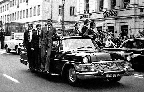 Иллюстрация к книге — Автомобили Советской Армии 1946-1991 [_143.jpg]