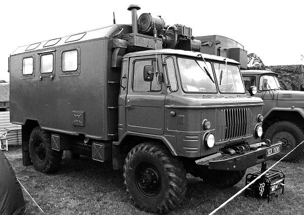 Иллюстрация к книге — Автомобили Советской Армии 1946-1991 [_159.jpg]