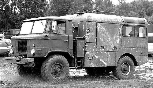 Иллюстрация к книге — Автомобили Советской Армии 1946-1991 [_162.jpg]