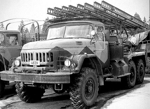 Иллюстрация к книге — Автомобили Советской Армии 1946-1991 [_206.jpg]