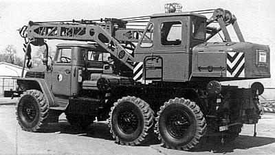 Иллюстрация к книге — Автомобили Советской Армии 1946-1991 [_232.jpg]