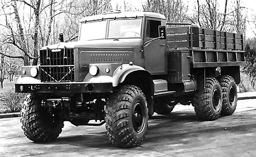 Иллюстрация к книге — Автомобили Советской Армии 1946-1991 [_244.jpg]