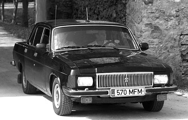 Иллюстрация к книге — Автомобили Советской Армии 1946-1991 [_269.jpg]