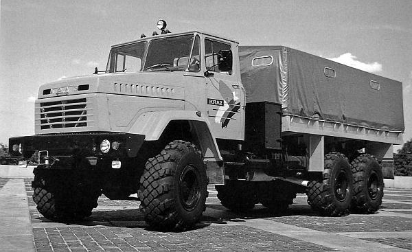 Иллюстрация к книге — Автомобили Советской Армии 1946-1991 [_313.jpg]