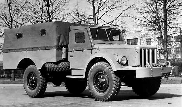 Иллюстрация к книге — Автомобили Советской Армии 1946-1991 [_36.jpg]