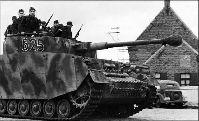 Иллюстрация к книге — Танки III Рейха. Том II [i_198.jpg]