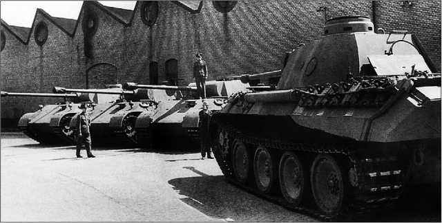 Иллюстрация к книге — Танки III Рейха. Том II [i_223.jpg]