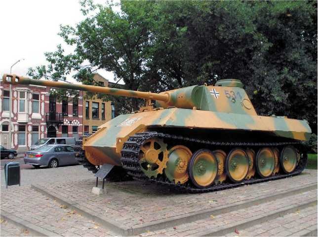 Иллюстрация к книге — Танки III Рейха. Том II [i_341.jpg]