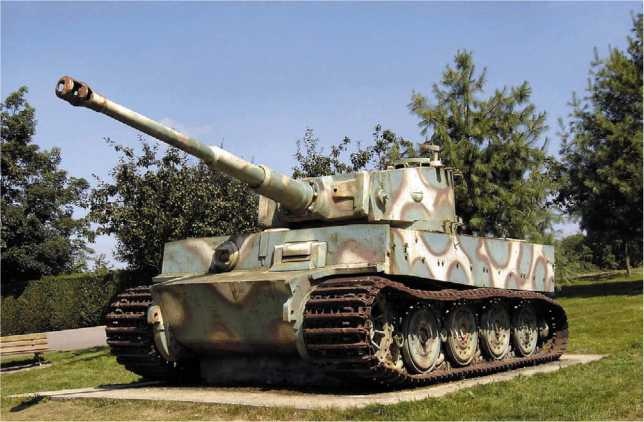 Иллюстрация к книге — Танки III Рейха. Том III [i_276.jpg]