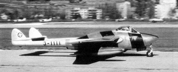 Иллюстрация к книге — Истребитель Де Хэвилленд «Вампир» [i_032.jpg]