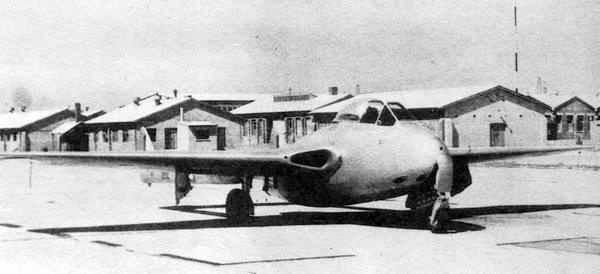 Иллюстрация к книге — Истребитель Де Хэвилленд «Вампир» [i_099.jpg]