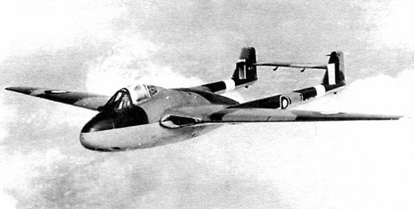 Иллюстрация к книге — Истребитель Де Хэвилленд «Вампир» [i_103.jpg]