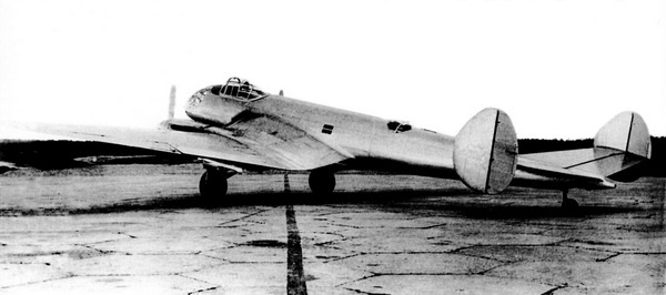 Иллюстрация к книге — Дальний бомбардировщик Ер-2. Самолет несбывшихся надежд [i_010.jpg]