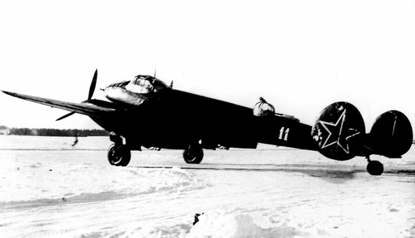 Иллюстрация к книге — Дальний бомбардировщик Ер-2. Самолет несбывшихся надежд [i_107.jpg]