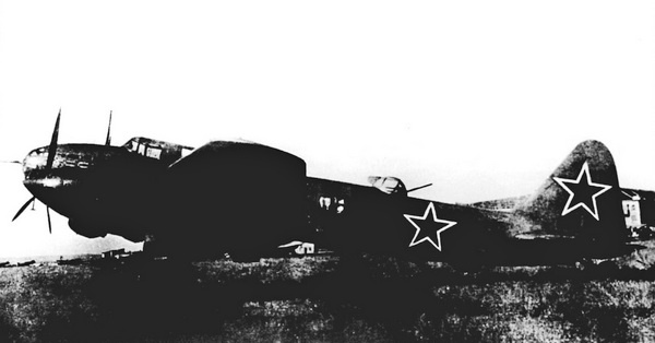 Иллюстрация к книге — Дальний бомбардировщик Ер-2. Самолет несбывшихся надежд [i_131.jpg]