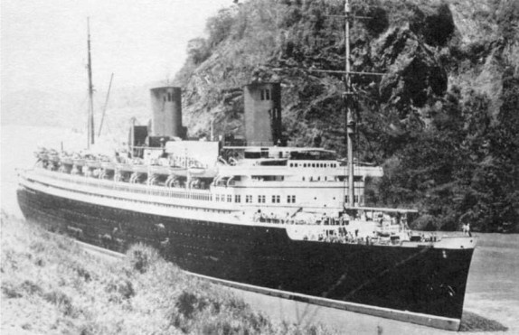 Иллюстрация к книге — Лайнеры на войне 1936-1968 гг. постройки [image117.jpg]