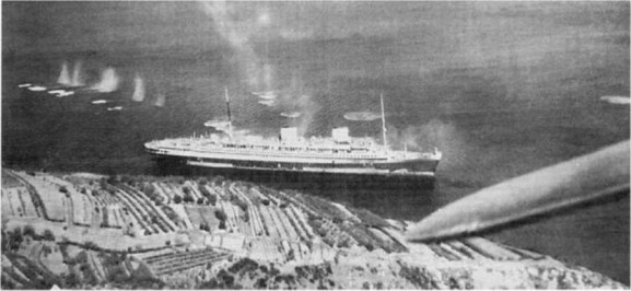 Иллюстрация к книге — Лайнеры на войне 1936-1968 гг. постройки [image132.jpg]