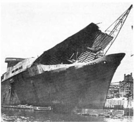 Иллюстрация к книге — Лайнеры на войне 1936-1968 гг. постройки [image150.jpg]