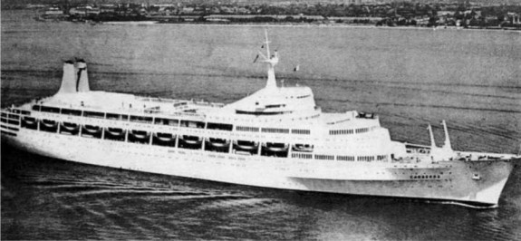 Иллюстрация к книге — Лайнеры на войне 1936-1968 гг. постройки [image156.jpg]