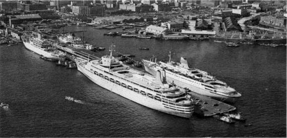 Иллюстрация к книге — Лайнеры на войне 1936-1968 гг. постройки [image162.jpg]