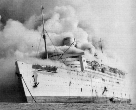 Иллюстрация к книге — Лайнеры на войне 1936-1968 гг. постройки [image87.jpg]