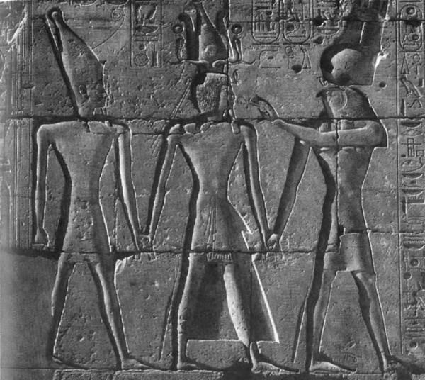 Иллюстрация к книге — Повседневная жизнь египетских богов [i_012.jpg]