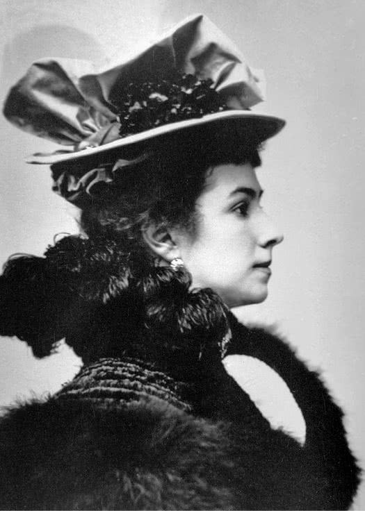 Иллюстрация к книге — Суд идет. О судебных процессах прошлого. От античности до новейшей истории [i_025.jpg]