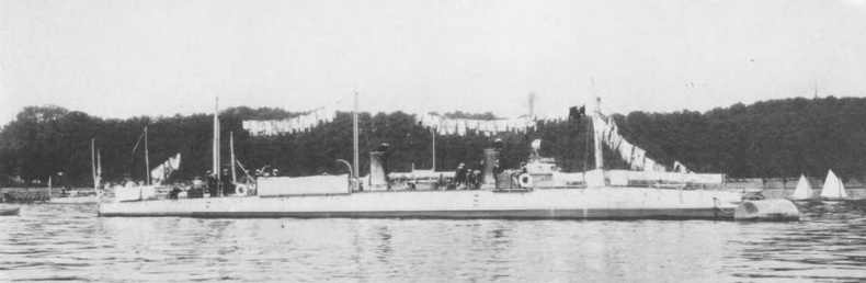 Иллюстрация к книге — Первые русские миноносцы [pic_184.jpg]