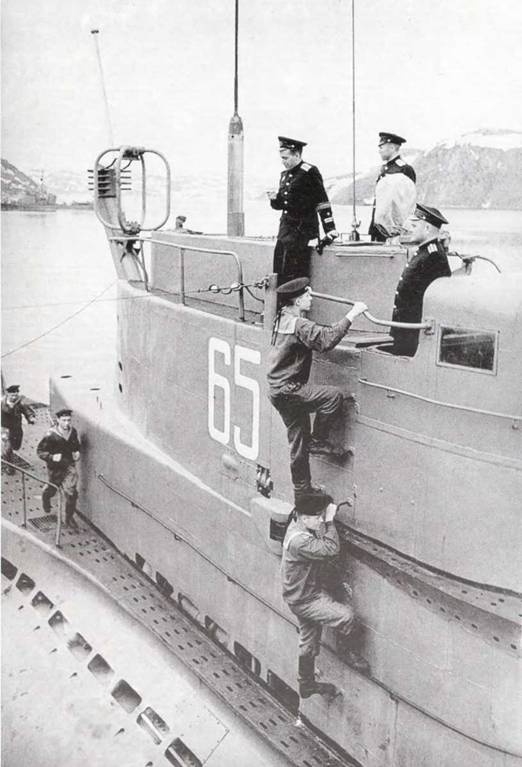 Иллюстрация к книге — Подводные лодки 613 проекта [pic_130.jpg]