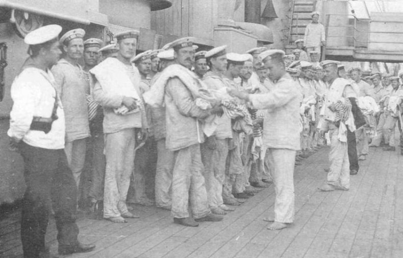 Иллюстрация к книге — Полуброненосный фрегат “Память Азова” (1885-1925) [pic_106.jpg]