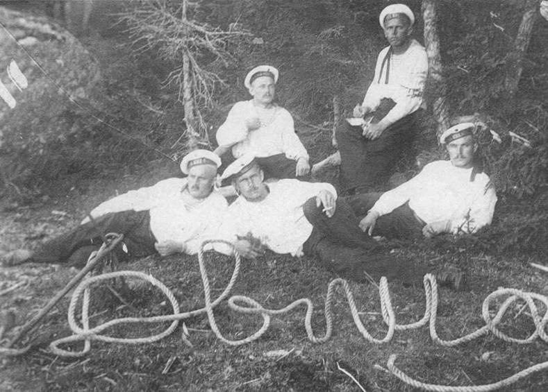 Иллюстрация к книге — Полуброненосный фрегат “Память Азова” (1885-1925) [pic_97.jpg]