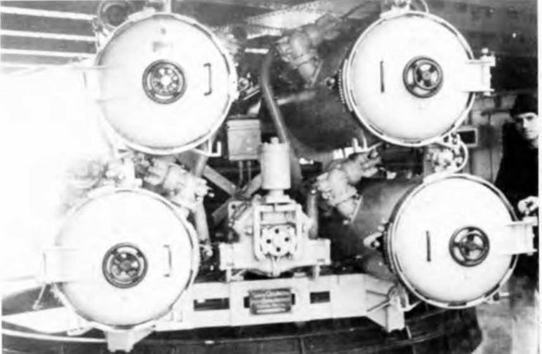 Иллюстрация к книге — Сверхлегкие крейсера. 1930-1975 гг. [img_130.jpg]