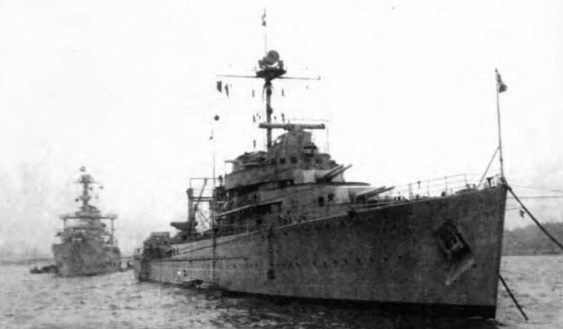 Иллюстрация к книге — Сверхлегкие крейсера. 1930-1975 гг. [img_24.jpg]