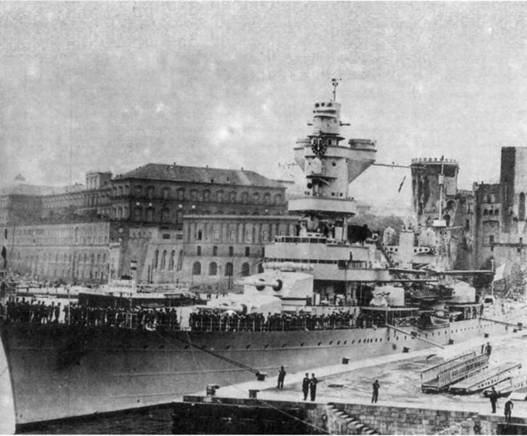 Иллюстрация к книге — Тяжелый крейсер “Алжир&quot; (1930-1942) [pic_1.jpg]