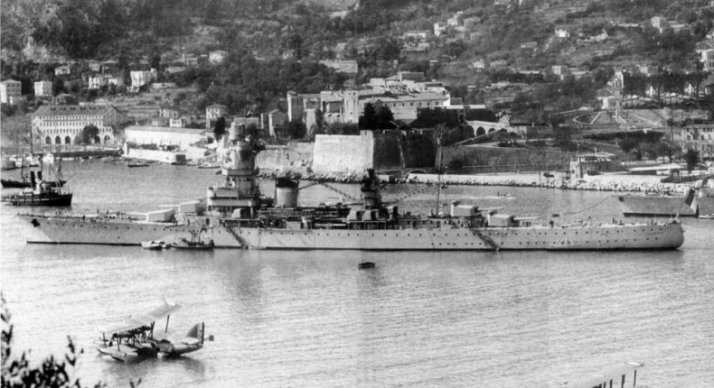 Иллюстрация к книге — Тяжелый крейсер “Алжир&quot; (1930-1942) [pic_56.jpg]