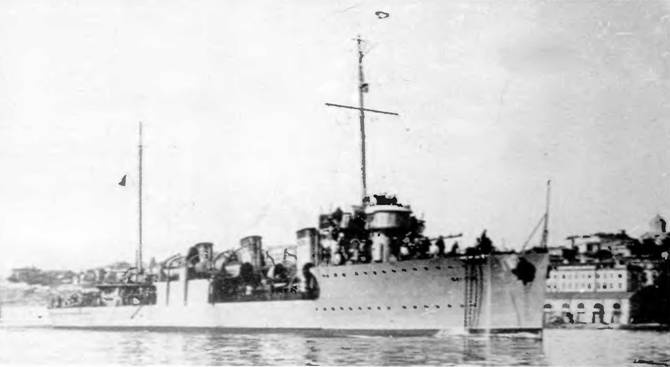 Иллюстрация к книге — Эскадренные миноносцы типа &quot;Новик&quot; в ВМФ СССР [pic_153.jpg]