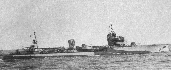 Иллюстрация к книге — Эскадренные миноносцы типа «Навигатори» [pic_105.jpg]