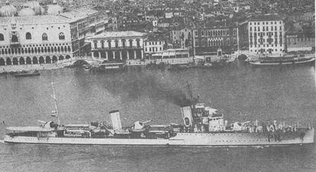 Иллюстрация к книге — Эскадренные миноносцы типа «Навигатори» [pic_39.jpg]