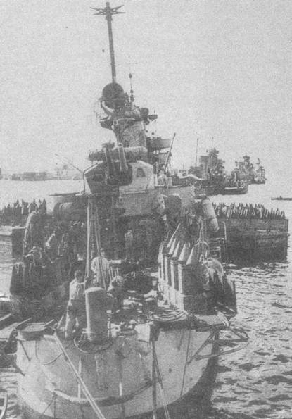 Иллюстрация к книге — Эскадренные миноносцы типа «Навигатори» [pic_63.jpg]