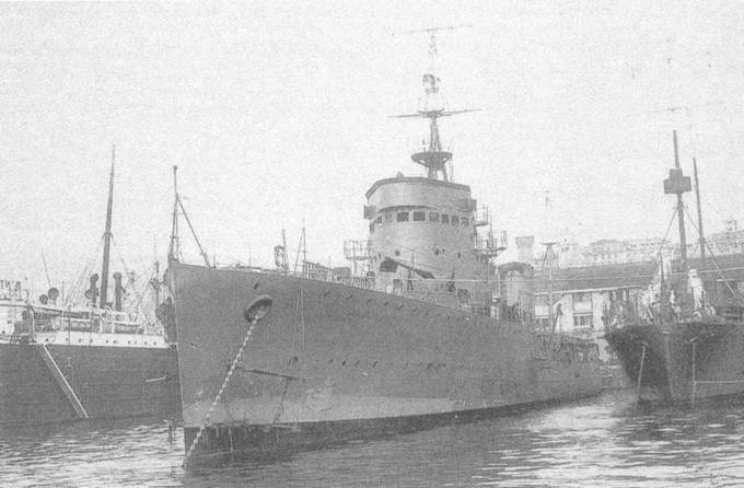 Иллюстрация к книге — Эскадренные миноносцы типа «Навигатори» [pic_74.jpg]