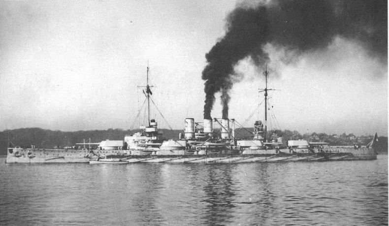 Иллюстрация к книге — Линейные корабли “Гельголанд”, “Остфрисланд”, &quot;Ольденбург&quot; и &quot;Тюринген&quot; . 1907-1921 гг. [pic_146.jpg]