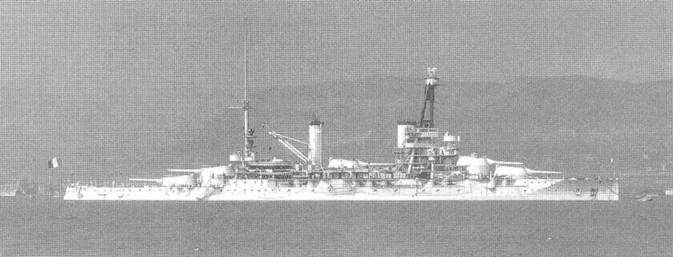 Иллюстрация к книге — Линейные корабли типа “Бретань” (1912-1953) [pic_89.jpg]