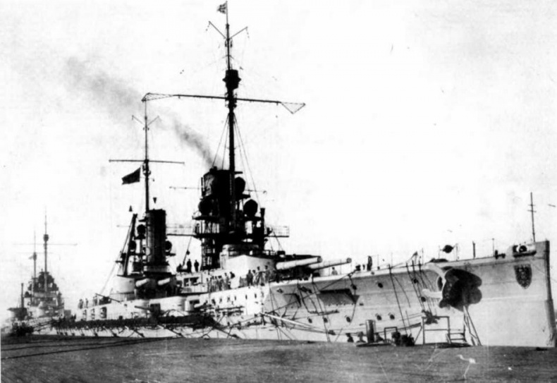 Иллюстрация к книге — Линейные корабли типов “Кайзер” и “Кениг”. 1909-1918 гг. [img_93.jpg]
