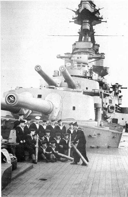 Иллюстрация к книге — Линейные крейсера Англии. Часть IV. 1915-1945 гг. [pic_148.jpg]