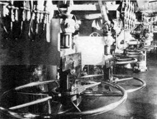 Иллюстрация к книге — Линейные крейсера Англии. Часть IV. 1915-1945 гг. [pic_63.jpg]