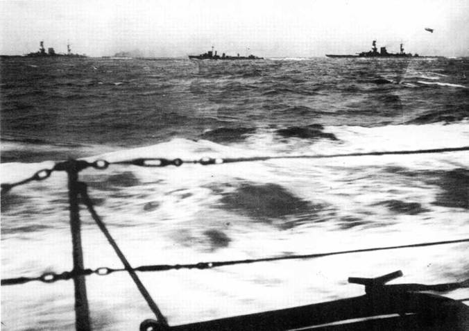 Иллюстрация к книге — Линейные крейсера Англии. Часть IV. 1915-1945 гг. [pic_90.jpg]