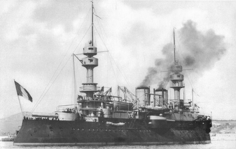 Иллюстрация к книге — Образцовые броненосцы Франции. Часть I. “Жорегибери”. 1891-1934 гг. [img_79.jpg]