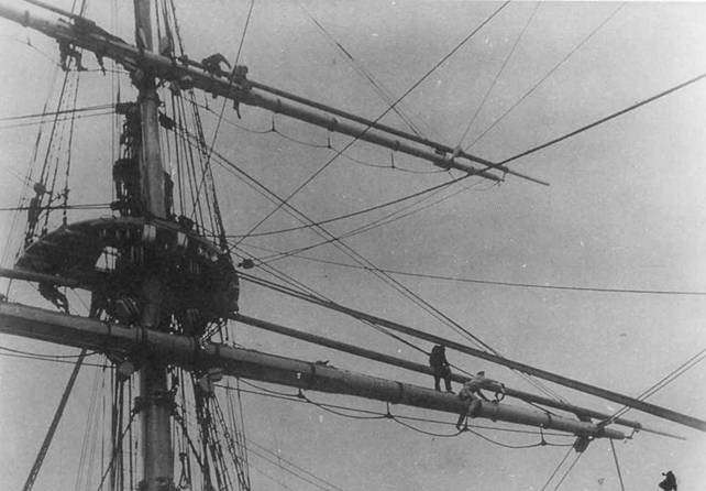 Иллюстрация к книге — Броненосный крейсер “Адмирал Нахимов” [pic_51.jpg]