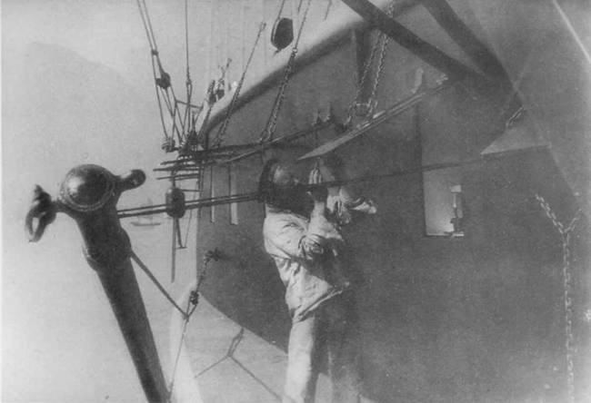 Иллюстрация к книге — Броненосный крейсер “Адмирал Нахимов” [pic_59.jpg]