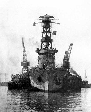 Иллюстрация к книге — Гвардейский крейсер «Красный Кавказ». [pic_150.jpg]